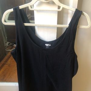 Black old navy tank